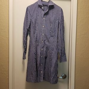 Blue and white stripe buttons down shirt